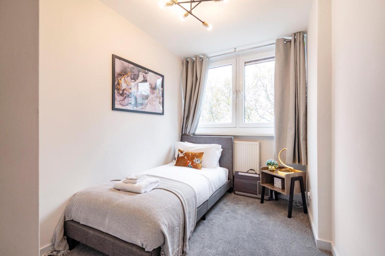 Lovely 4 Bedroom Flat In Wandsworth- London Londres Exterior foto