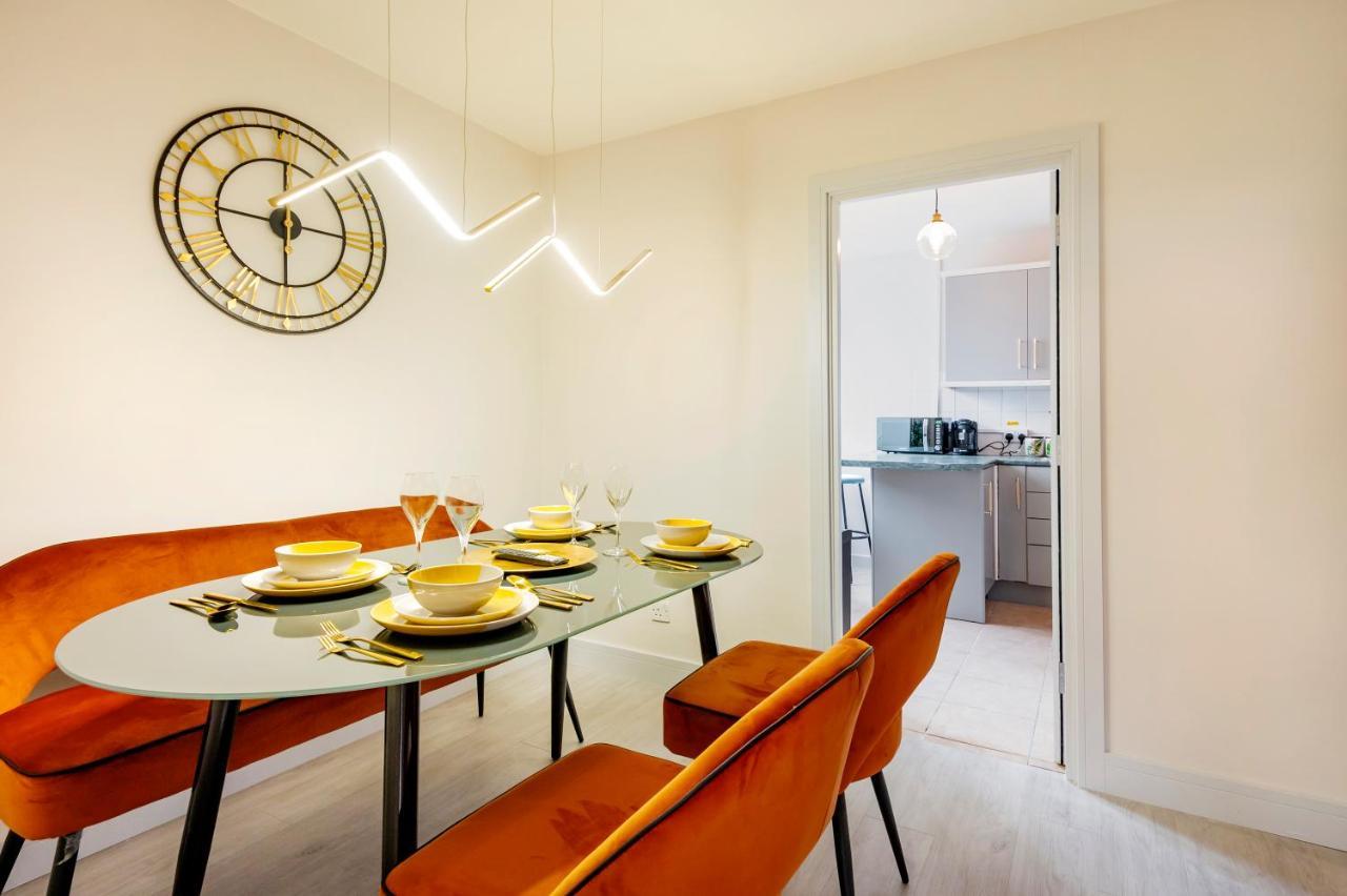 Lovely 4 Bedroom Flat In Wandsworth- London Londres Exterior foto